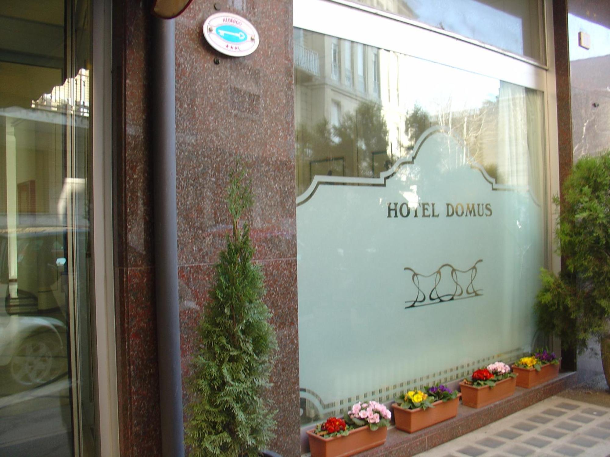 Domus Hotel Alessandria Exteriör bild