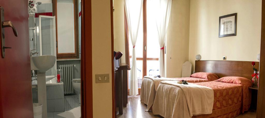 Domus Hotel Alessandria Exteriör bild